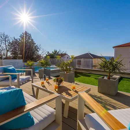 Apartment In 34976 Crikvenica