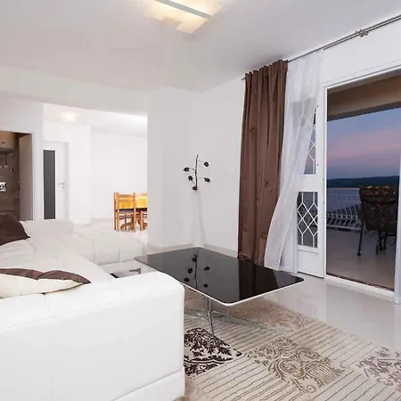 In 34976 Crikvenica