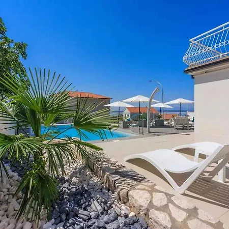 Apartment In 34976 Crikvenica